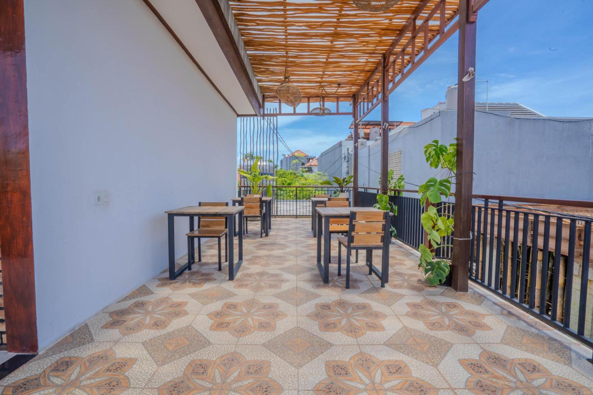 Bagas Bagus Guesthouse Canggu Buitenkant foto